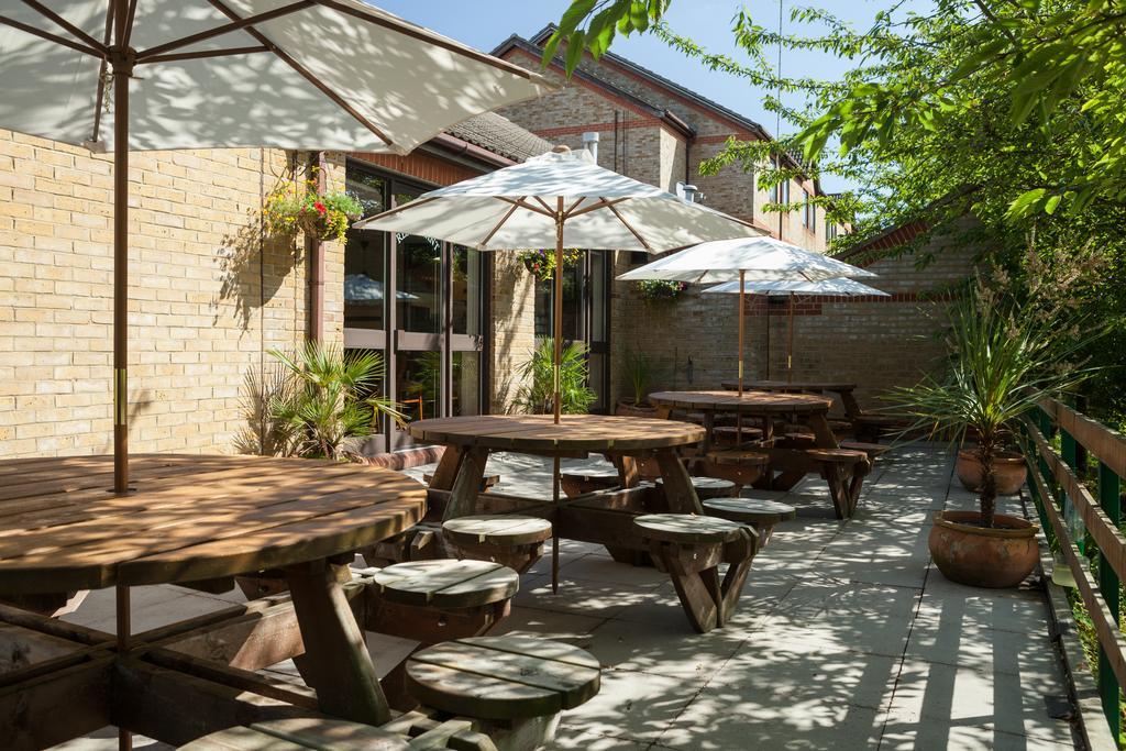 Campanile Hotel Dartford Exterior photo